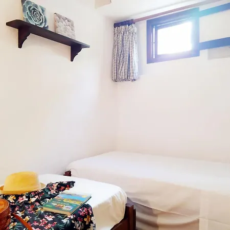 Fantastica Casa A Primera Linea De Mar En *